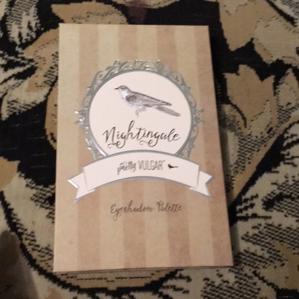 Pretty vulgar eyeshadow palette